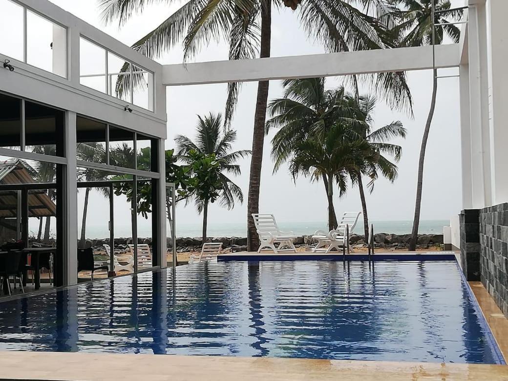 Saara Beach Hotel Marawila Luaran gambar