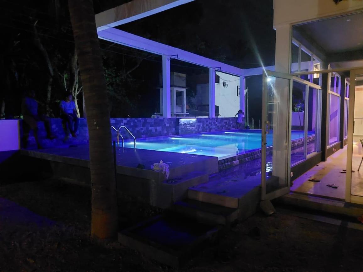 Saara Beach Hotel Marawila Luaran gambar