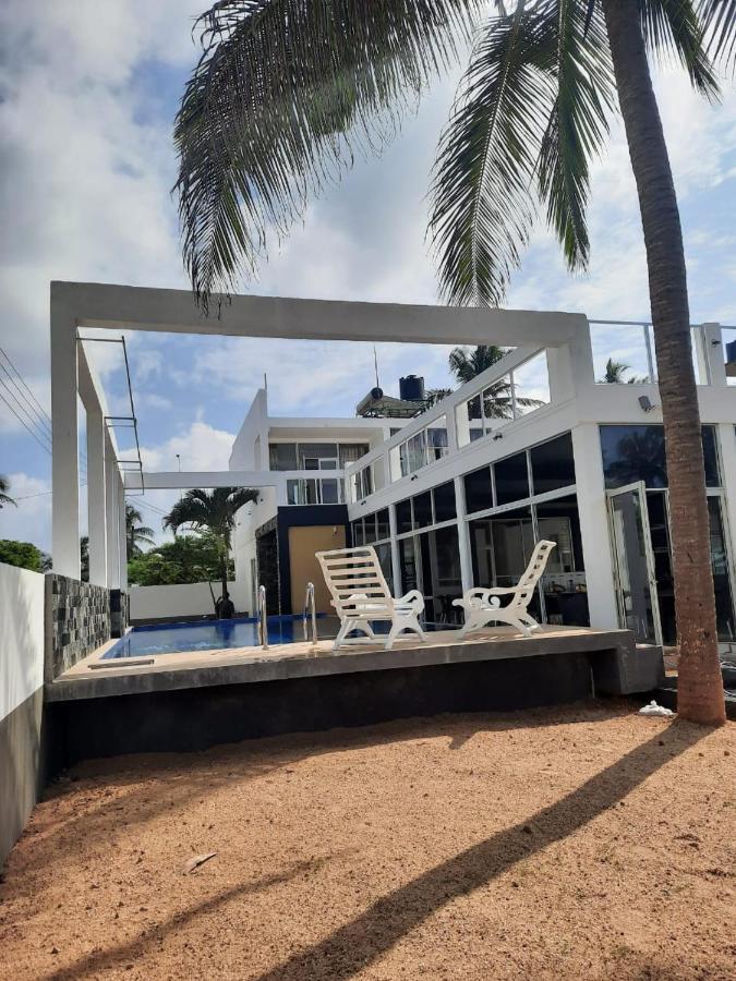 Saara Beach Hotel Marawila Luaran gambar